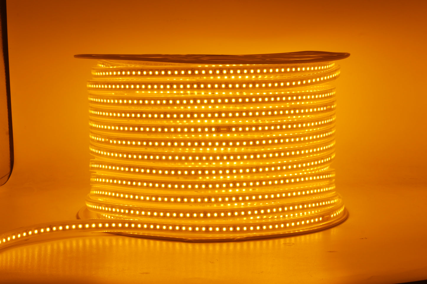 LED STRIP LIGHT SMD 2835 144L