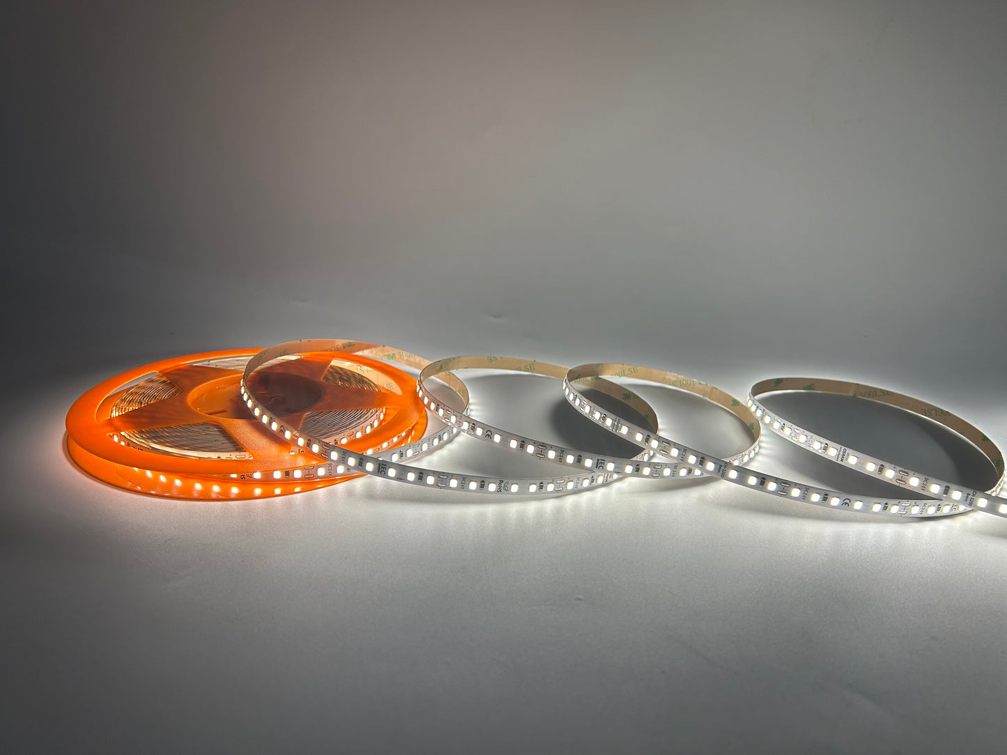 OSRAM CHIPS-24V LED STRIP LIGHT FOR INDOOR IP20 CCT 2700K
