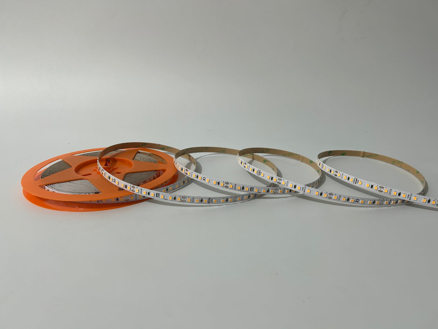 OSRAM CHIPS-24V LED STRIP LIGHT FOR INDOOR IP20 CCT 2700K